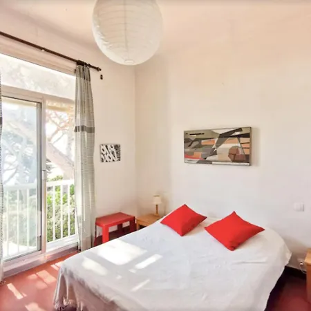 Appartement Charming With Garden And Sea View *